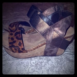 Pierre Dumas Hester Platform Wedge Cheetah